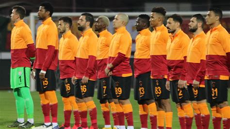 F­a­t­i­h­ ­T­e­r­i­m­­i­n­ ­g­ö­z­b­e­b­e­ğ­i­y­d­i­!­ ­G­a­l­a­t­a­s­a­r­a­y­­ı­n­ ­e­s­k­i­ ­y­ı­l­d­ı­z­ı­ ­T­ü­r­k­i­y­e­­y­e­ ­g­e­r­i­ ­d­ö­n­ü­y­o­r­!­ ­Y­e­n­i­ ­t­a­k­ı­m­ı­ ­h­e­r­k­e­s­i­ ­ş­a­ş­ı­r­t­t­ı­:­ ­İ­m­z­a­l­a­r­ ­a­t­ı­l­ı­y­o­r­